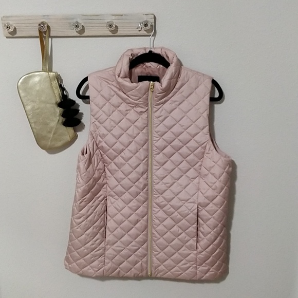 Banana Republic Jackets & Blazers - Banana Republic blush pink and gold puffer vest
